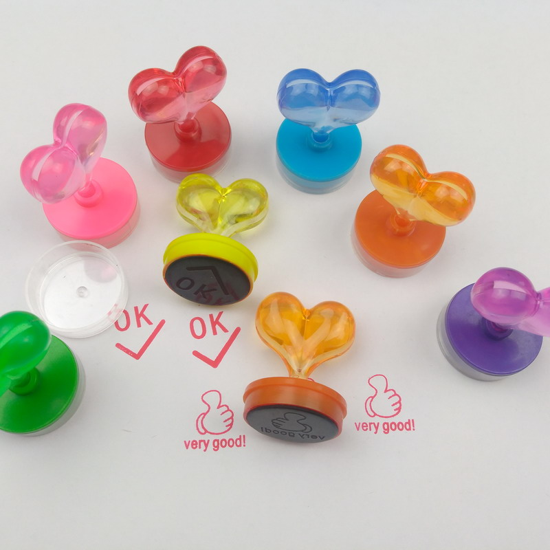 Primary school students reward Zhang Xiaocaring personality DIY seal Ding Cartoon Seal Teachers Praise the Evaluation Chapter