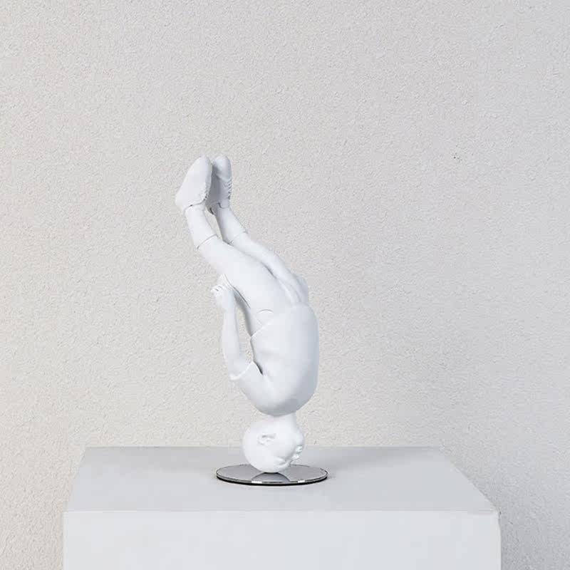 Modern simple sample room sample room display center living room upside boy set figure sculpture process soft decoration