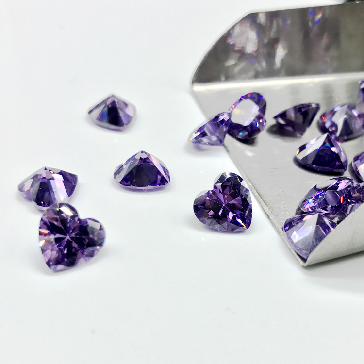 Heart-shaped purple red zircon bare stone jewelry ring ear pin pendant color matching stone diy purple gemstone ring face main stone