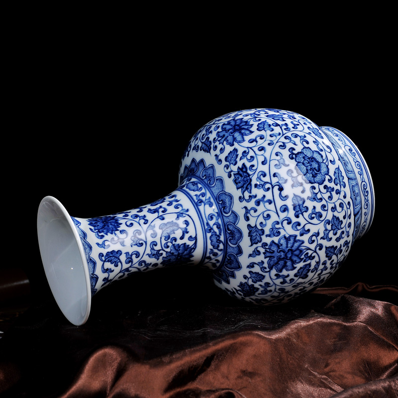 Jingdezhen ceramics kangxi style antique vase of blue and white porcelain design fashion crafts home furnishing articles in the living room