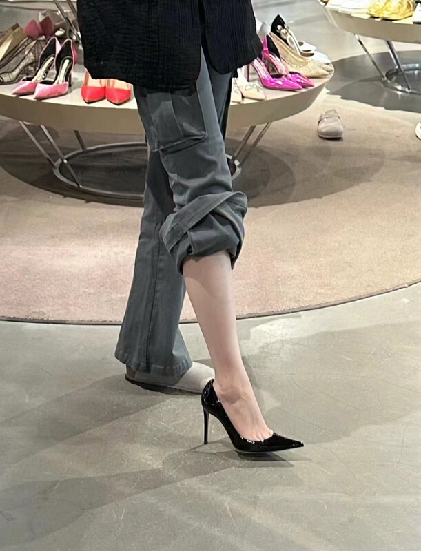 Elegant Black Glossy High Heels for Women, Comfortable for Feet, Suitable for Flight Attendants, Formal Wear, Commuting, Professional Black Work Shoes, Single Shoes Elegant Black Glossy High Heels for Women, Comfortable for Feet, Suitable for Flight Attendants, Formal Wear, Commuting, Professional Black Work Shoes, Single Shoes