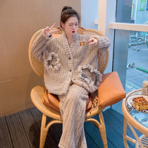 King-fried version ~ temperament double coral suede shui clothes lady autumn winter plus suede thickened 2021 new suit
