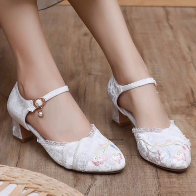 Women's 2026 new summer sandals, flip-flops, mid-heel single shoes, chunky-heeled high heels, elegant cheongsam shoes