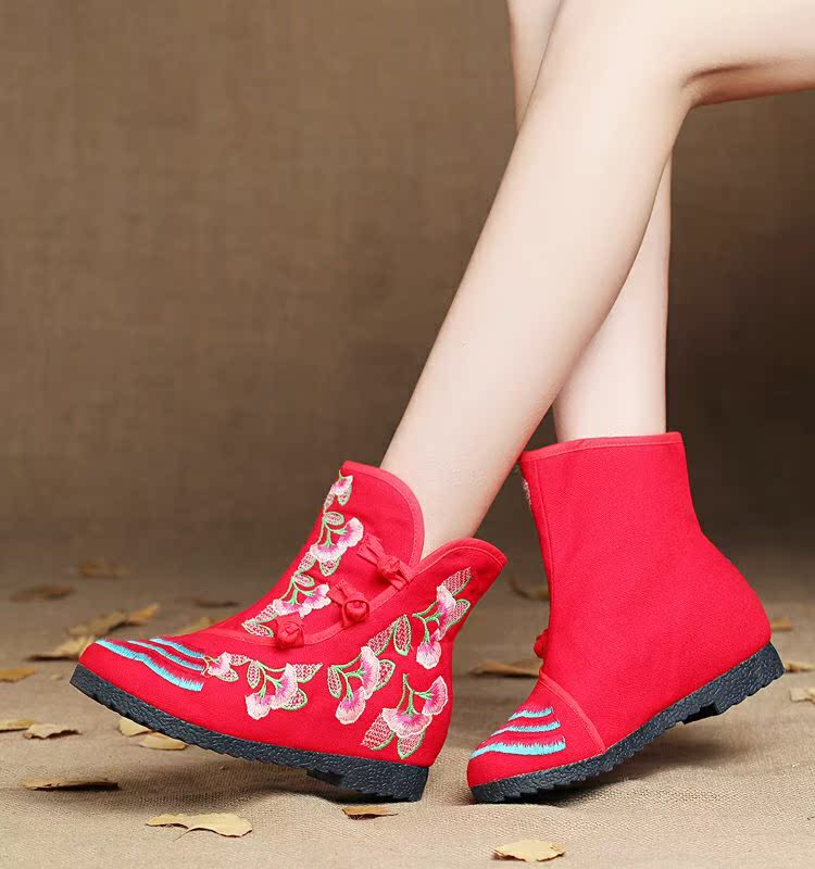 2018 mùa thu và mùa đông mới cũ giày vải Bắc Kinh thêu giày bốt ngắn ủng quốc gió nữ tăng và giải phóng ủng cashmere boot cao cổ nữ zara