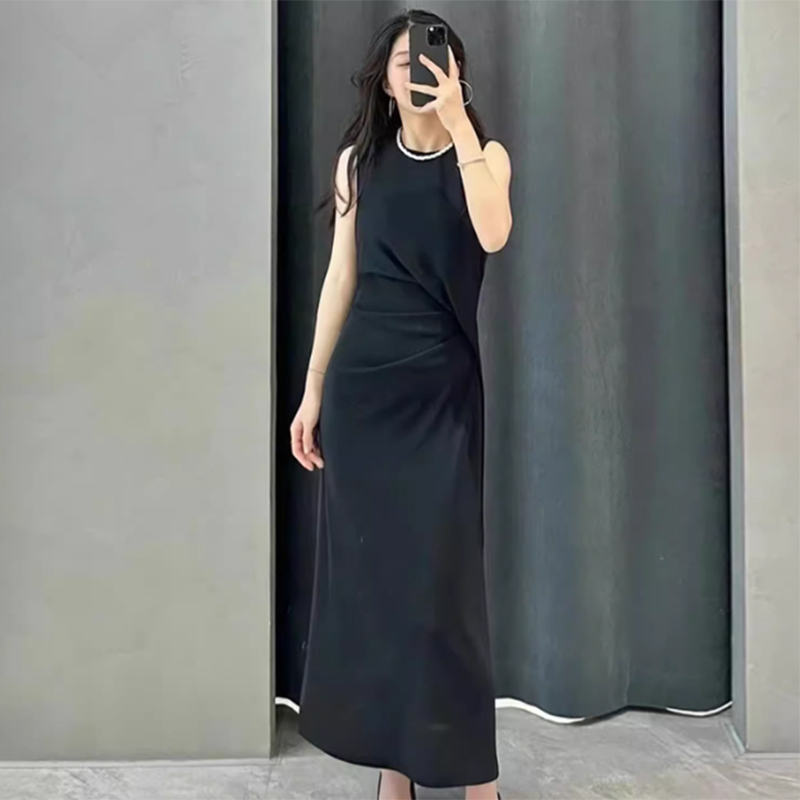 Taikoo Li Ceo's Same Style Classic Little Black Dress from Big-Name Malls, Sleeveless Round-Neck Knitted Slim-Fit Elegant Dress for Women