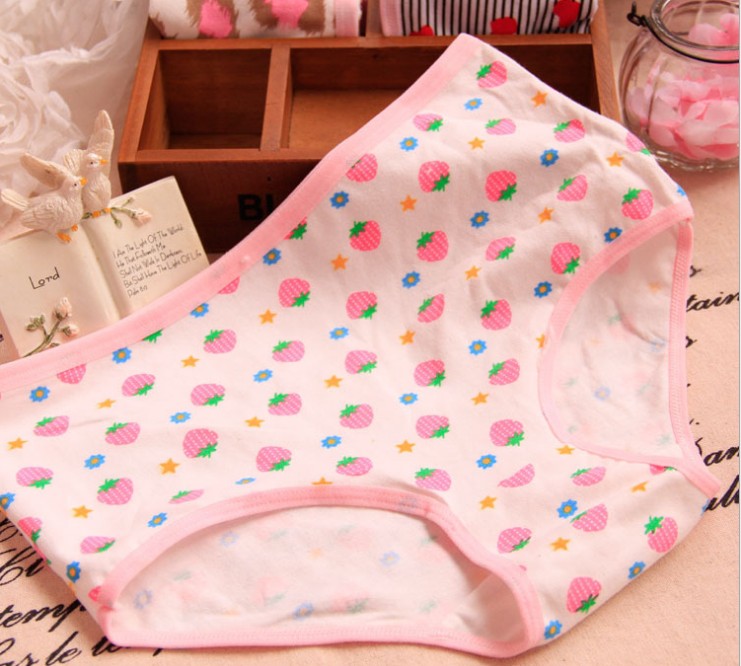 Quần lót nữ cotton phim hoạt hình in ấn dễ thương kích thước lớn gói hip eo nhỏ bông phụ nữ ladies tam giác tóm tắt bán buôn