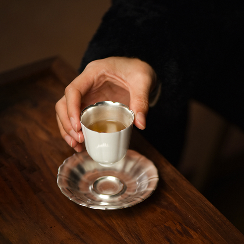 Muchuntang Hui Xue Tea Cup, Inner Wall Made of Silver, Elegant Style, Jingdezhen Ceramic Fine White Porcelain Silver Glaze Tea Cup Muchuntang Hui Xue Tea Cup, Inner Wall Made of Silver, Elegant Style, Jingdezhen Ceramic Fine White Porcelain Silver Glaze Tea Cup