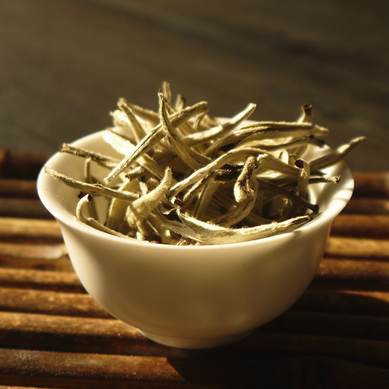 South East Things First Spring Moon Light Beauty Tea (Single Bud) White Luxury Silver Needle Great White Tea Full Bud Pu-erh Tea