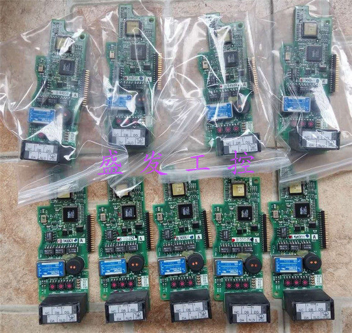 90% of the new Mitsubishi inverter communication card FR-E5NC control card E500 E520 E540 original disassembly machine