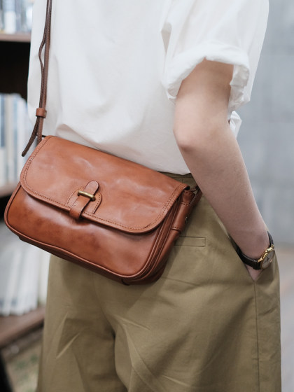 葱木 质感通勤真皮复古小方包斜挎包女 牛皮单肩日系邮差包ins风