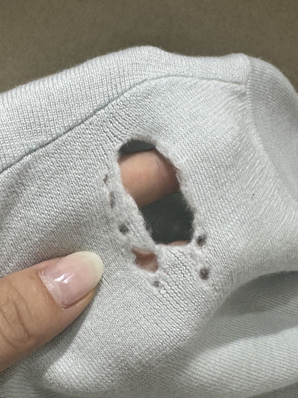 Professional Repair of Sweaters, Cashmere Sweaters, Woolen Sweaters with Holes, Rotten Edges, Insect Bites, Knitted Handmade Technology, Repair of Traceless