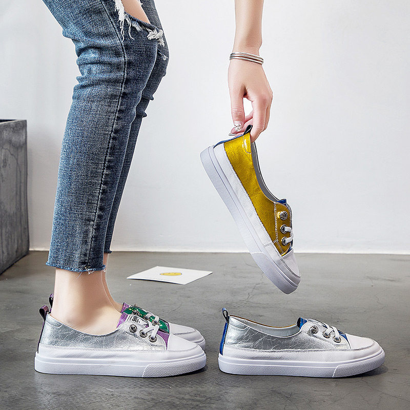 米兰『设计师』2025秋季新款一脚蹬平底羊皮女鞋高2.5CM,如何选到最适合自己的?