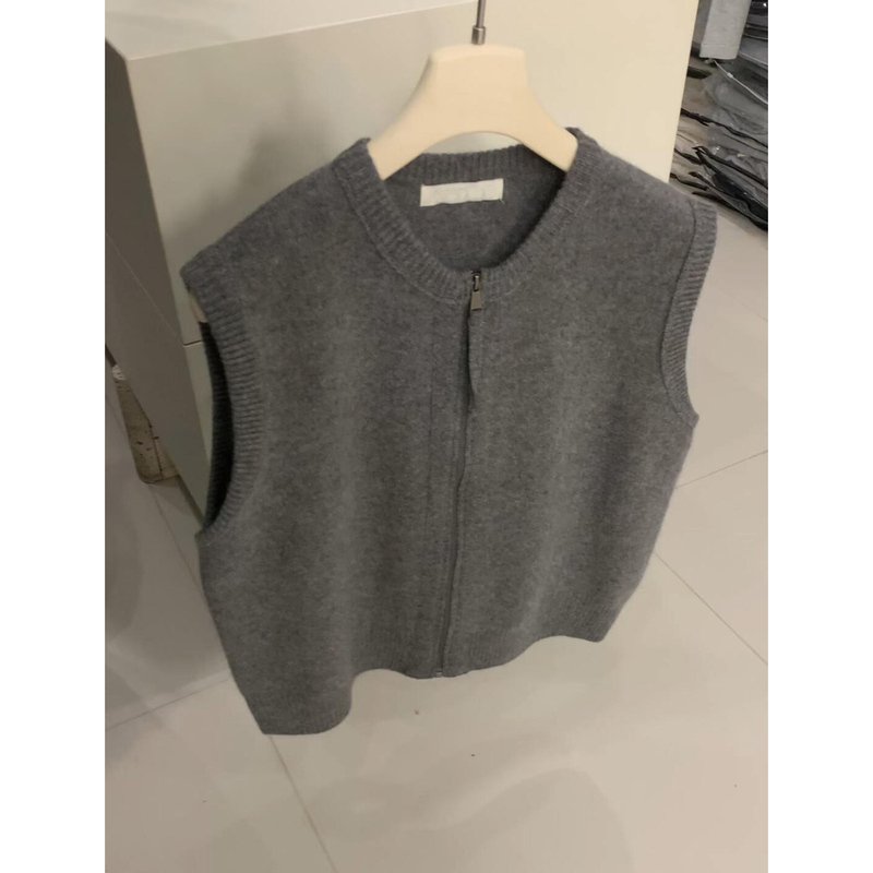Old Money Style Gray Zip-Up Sleeveless Knit Vest for Women, Autumn Korean Style, Lazy and Relaxed Layering Sweater Cardigan