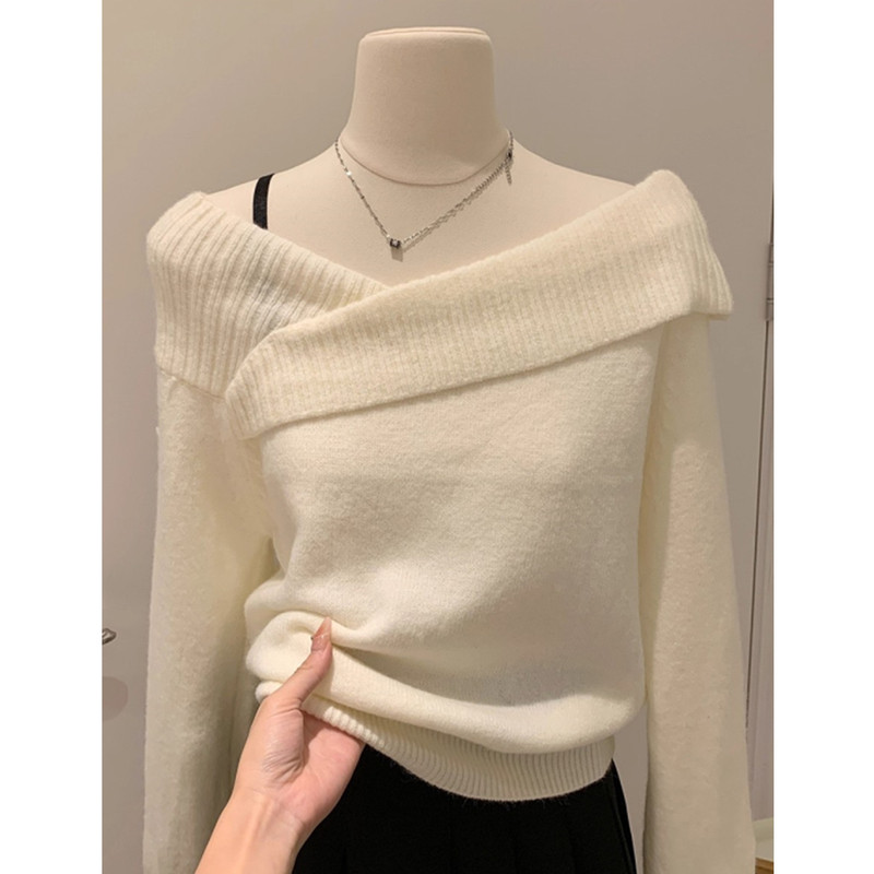 Guangzhou Thirteen Rows Korean-Style White Off-Shoulder Long-Sleeve Knit Sweater, Unique and Super Pretty, Lazy Off-Shoulder Sweater for Autumn Guangzhou Thirteen Rows Korean-Style White Off-Shoulder Long-Sleeve Knit Sweater, Unique and Super Pretty, Lazy Off-Shoulder Sweater for Autumn