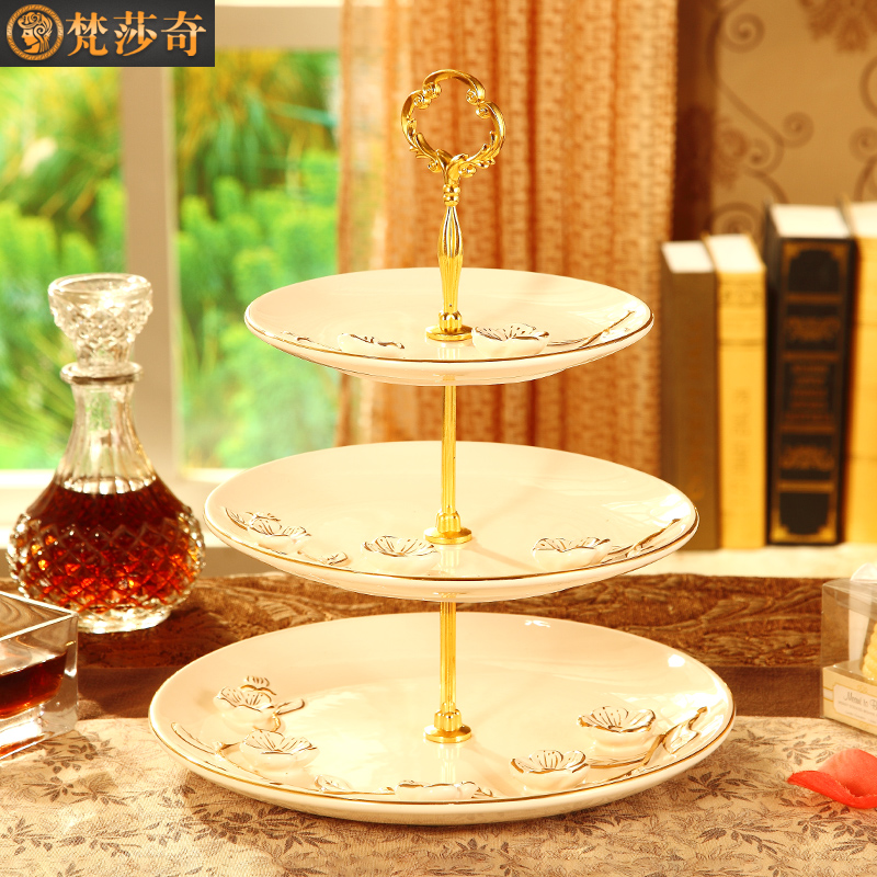 Vatican Sally 's key-2 luxury European - style compote home sitting room in the afternoon tea snack plate three layer ceramic candy dish a wedding gift