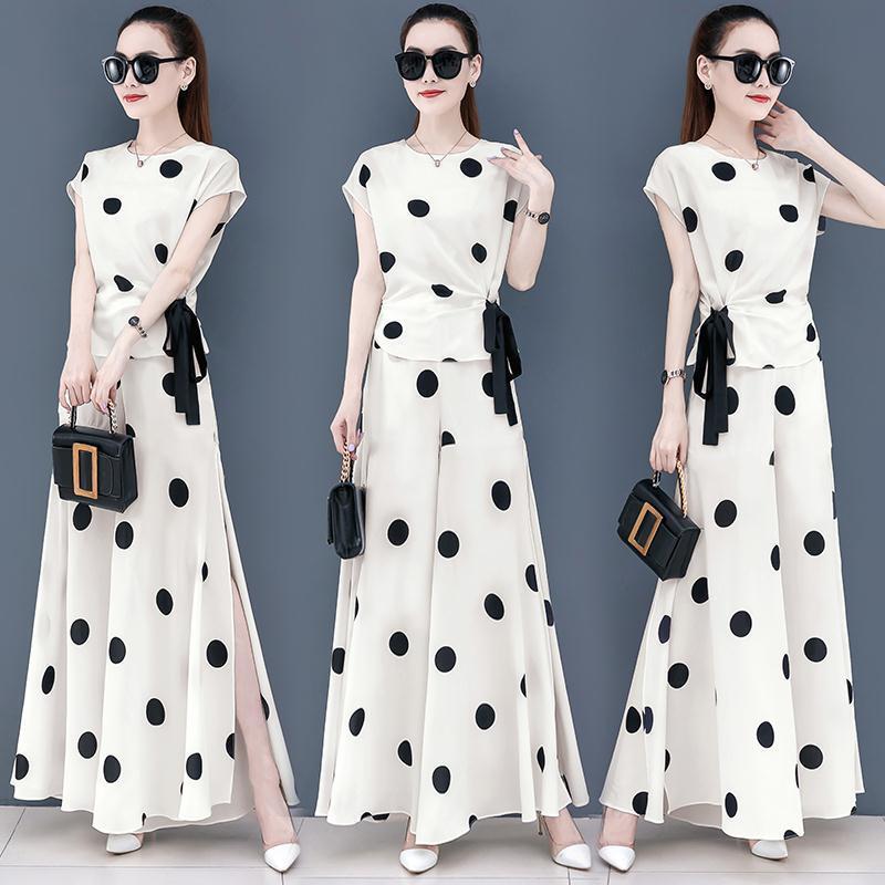 2026 Summer Women's New Fashion Style, Chic and Trendy, Age-Reducing, Slimming, Fashionable Polka Dot Wide-Leg Skirt Pants Two-Piece Set 2026 Summer Women's New Fashion Style, Chic and Trendy, Age-Reducing, Slimming, Fashionable Polka Dot Wide-Leg Skirt Pants Two-Piece Set