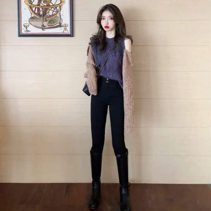 Off-the-shoulder sweater women's 2023 early spring new trendy lazy style pullover hit color loose sexy temperament knitted top