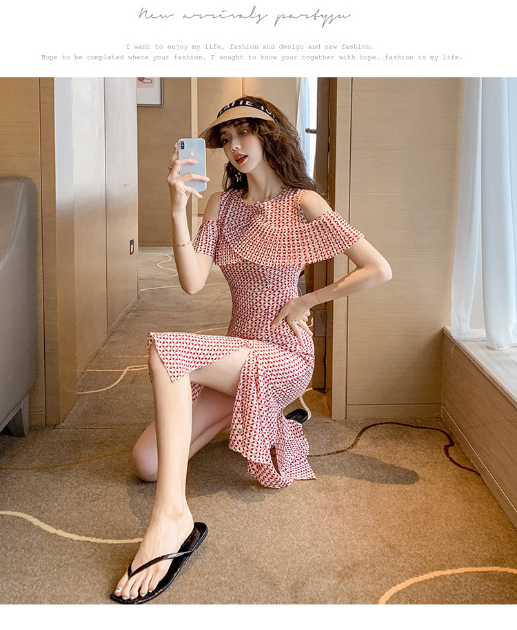 VK旗艦店 韓系荷葉邊格紋露肩氣質開叉魚尾短袖洋裝