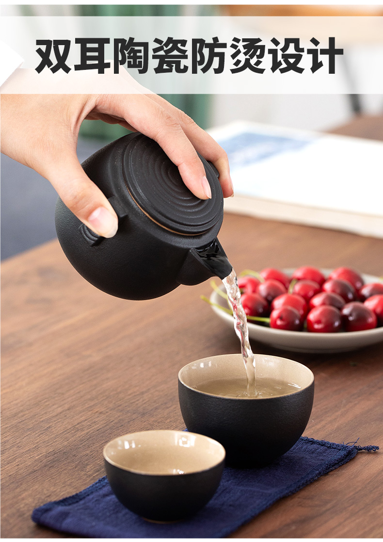 Japanese travel tea set of black suit a pot of two cups of portable package two people doing mercifully kung fu ceramic teapot tea