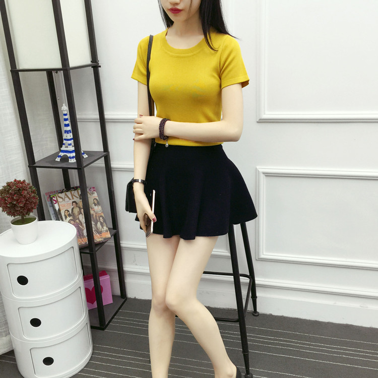 Áo lụa mùa hè mới màu rắn cổ tròn áo thun ngắn tay nữ Slim đan hàng đầu Hàn Quốc sinh viên hoang dã áo form rộng nữ