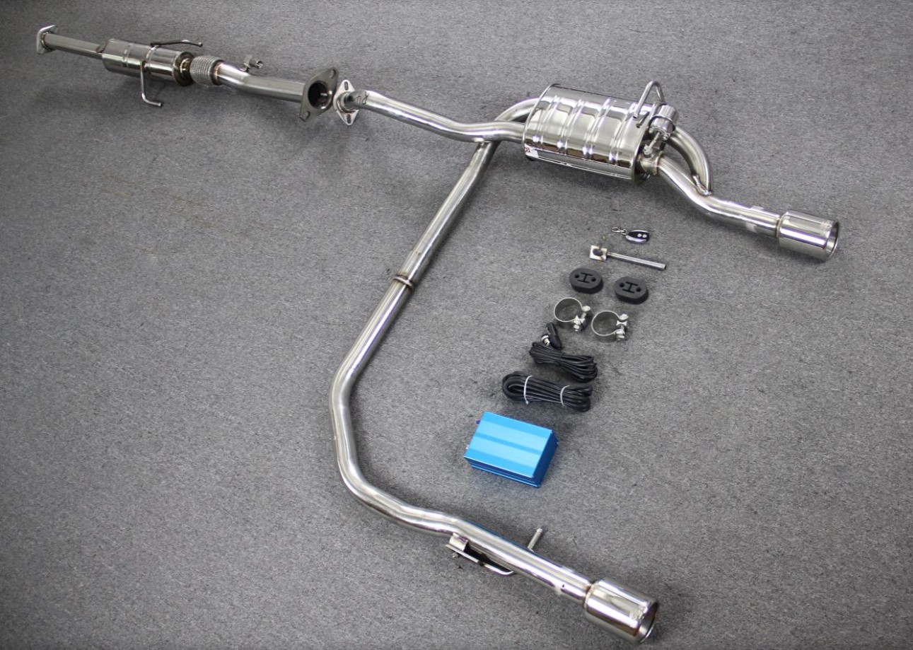 Application of Lei Ling Corolla to dazzling Veitch REIZ CAMRY CROWN VALVE DOUBLE OUT OF EXHAUST PIPE MODIFICATION NOISE