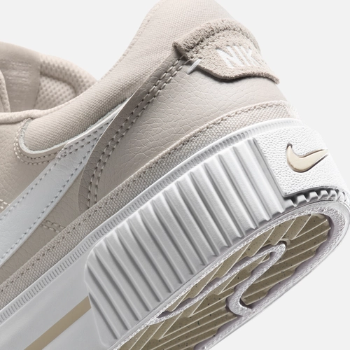 Женские удлиняющие кроссовки на толстой подошве Nike COURT LEGACY на осень, удобные в носке, цепкие и прочные DM7590