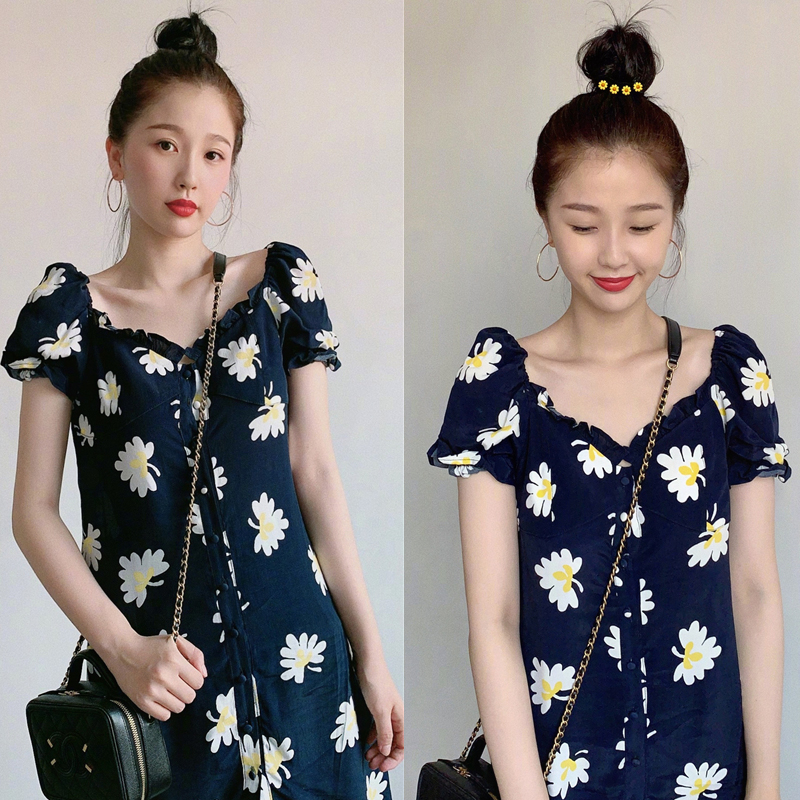 MAJE BRIAN Cai Minmin Yu Shuxin STAR WITH THE same niche small daisy print short-sleeved CHIFFON dress women