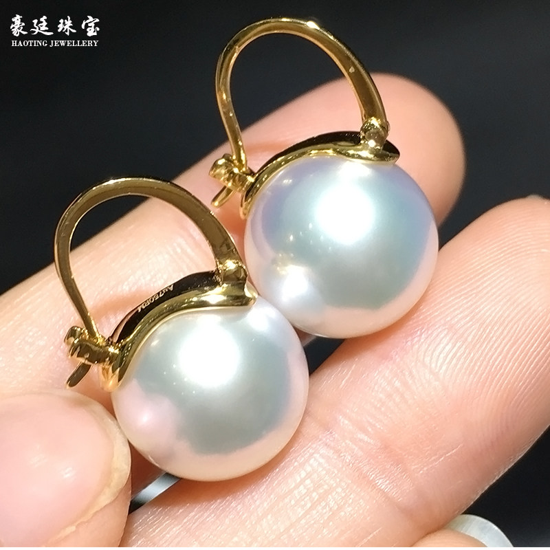 Cold light Nanyang Oau white pearl earrings 18K gold bright natural sea pearl stud earrings Elegant temperament earrings