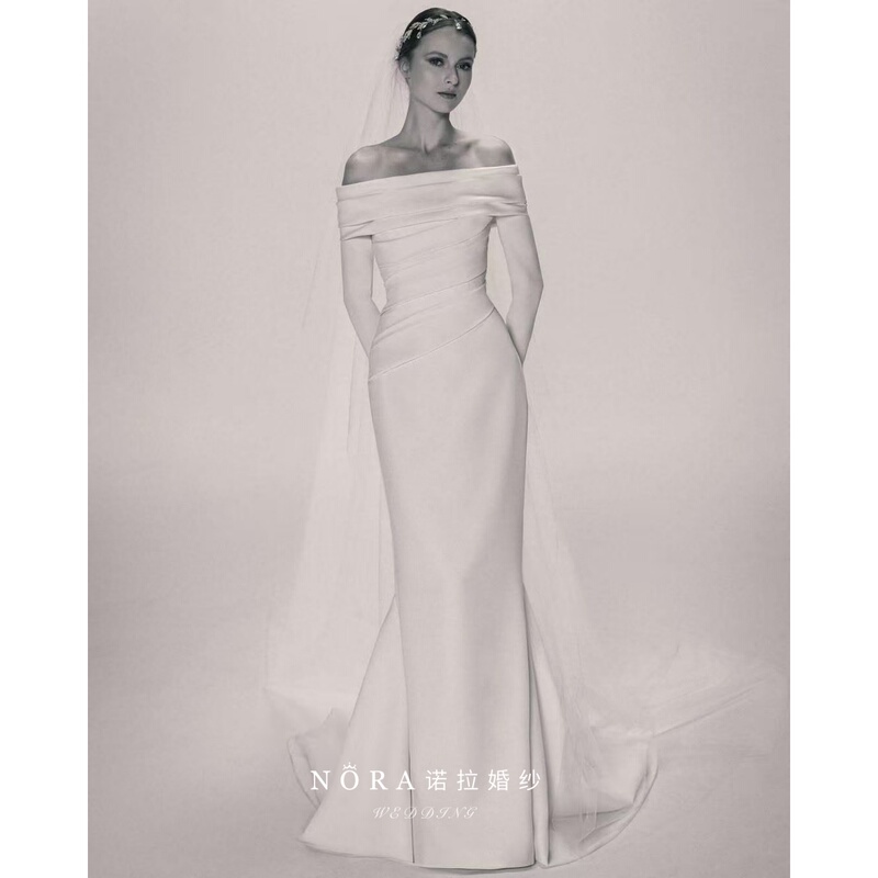 High-End Satin Long-Sleeved Light Wedding Dress, French-Style Simple Two-Wear Fishtail Reception Dress, Engagement Dress