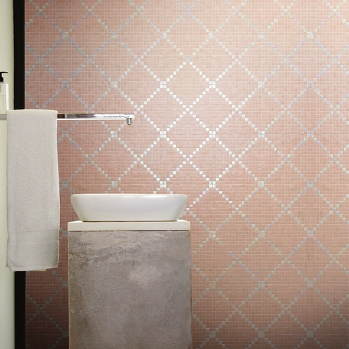 Розовая бриллиантовая стеклянная мозаичная плитка, ветер и ванная комната для душа фоновая головоломка черная земля написание