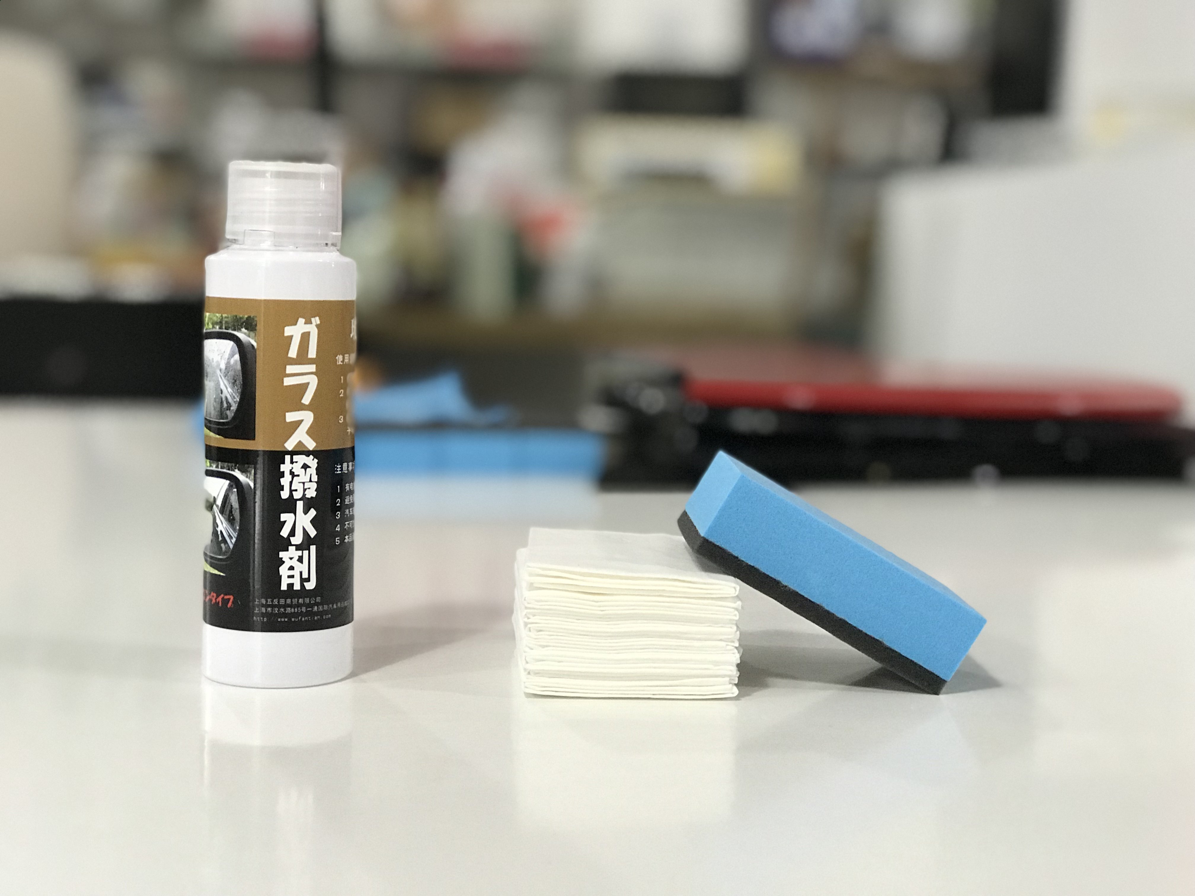 Five antifield glass-coated agents splasher with water predators