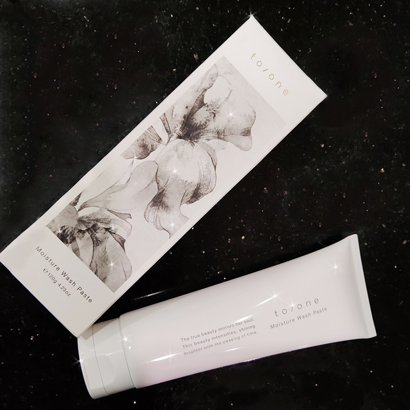 Spot Japan small crowdto-one moisturizing and nourishing foam finish cleaning plant natural washable milky pregnant woman