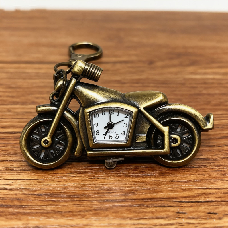 New Retro Metal Motorcycle-Shaped Keychain Pendant Pocket Watch for Men and Women Harley Motorcycle Pocket Watch Gold