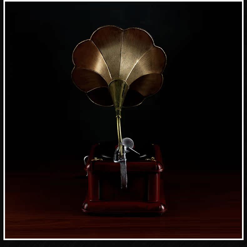 American retro phonograph đồ trang trí nhỏ trang trí nhà phòng khách rượu vang tủ đồ trang sức ghi người chơi mô hình màu đỏ trắng - Máy hát đầu đĩa than