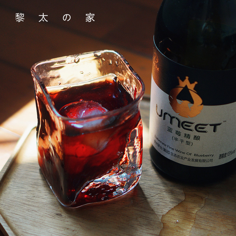 Li Tai's home pays tribute to Araki Sakurako's designer with the same whisky glass Japanese retro spirits and foreign wine glasses