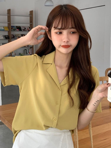 Spring and summer 2021 new style women's suit collar short sleeve white shirt women's design sense minority Korean version wear versatile shirt