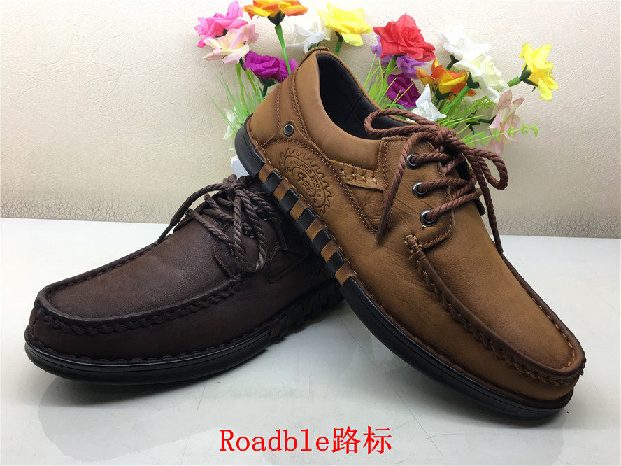 Road sign leather fashion wide toe round toe belt comfortable soft rubber thick soled Fujian casual men's singles leather shoes