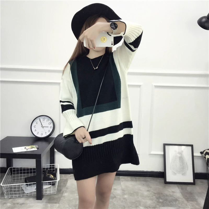 Mùa xuân và Mùa Thu Mới Vòng Cổ Retro Ruffle Knit Dress Đuốc Tay Áo Tương Phản Sọc Vuông Nữ Áo Len Dài