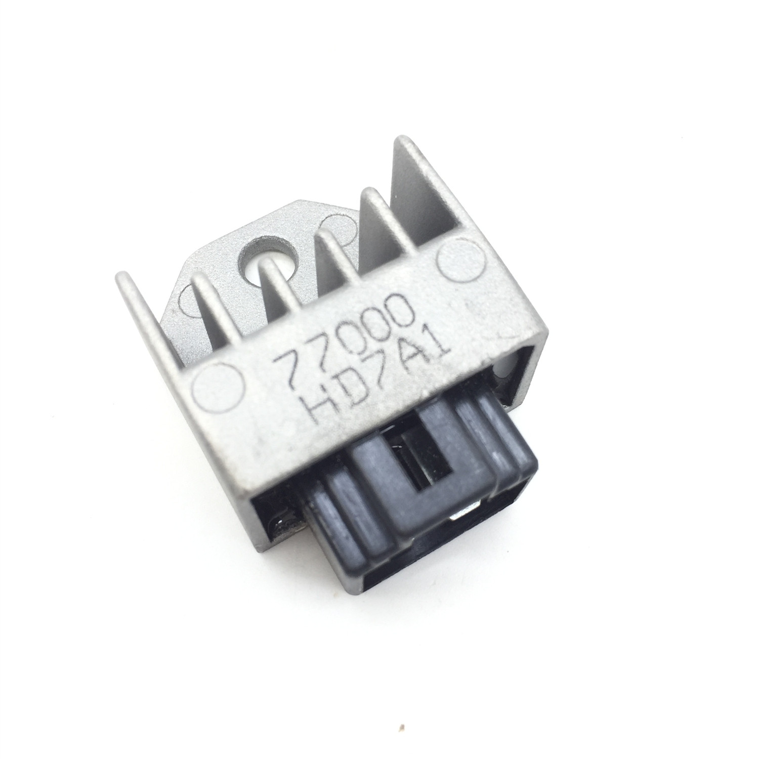 Applicable luxury Scooter Fashion Age Stars HJ100T-2-3-7 rectifiers Voltage Stabilized Charged Silicon