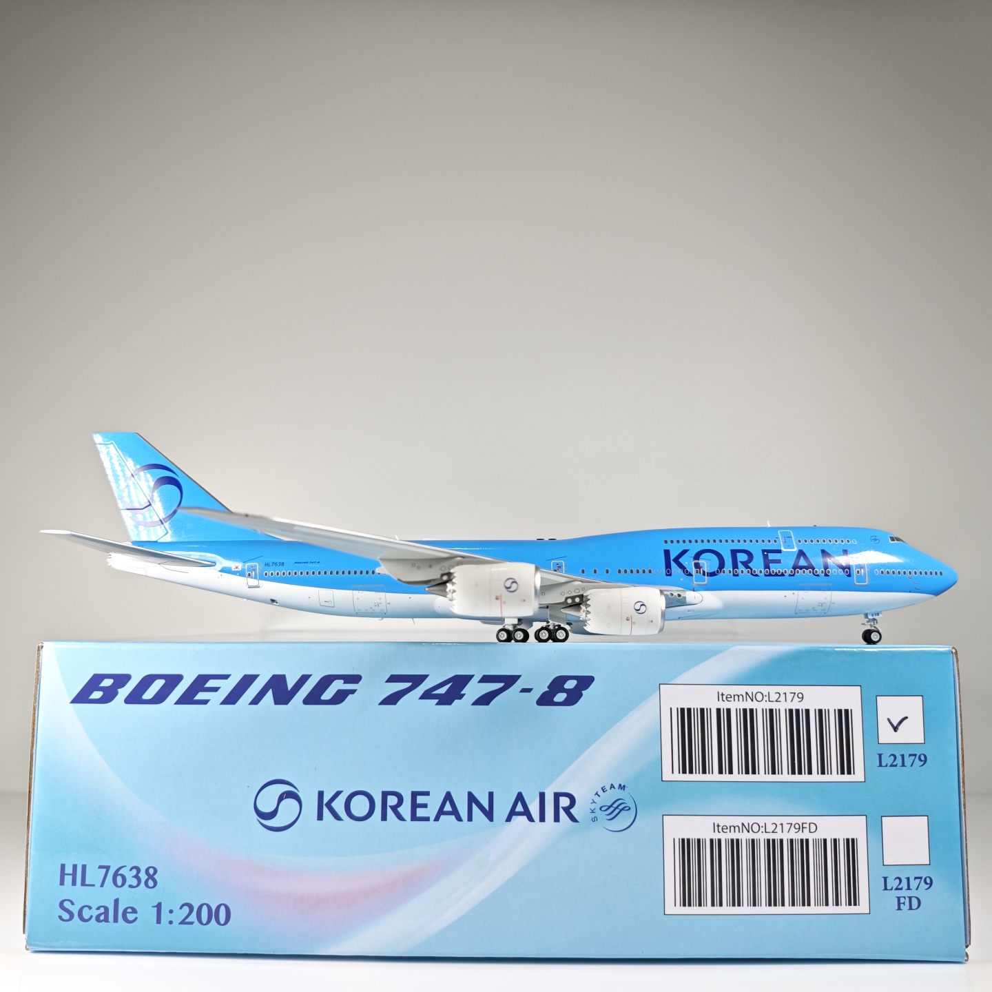 SQ Wings L2179 1:200 大韩航空B747-8 HL7638 新涂装合金模型