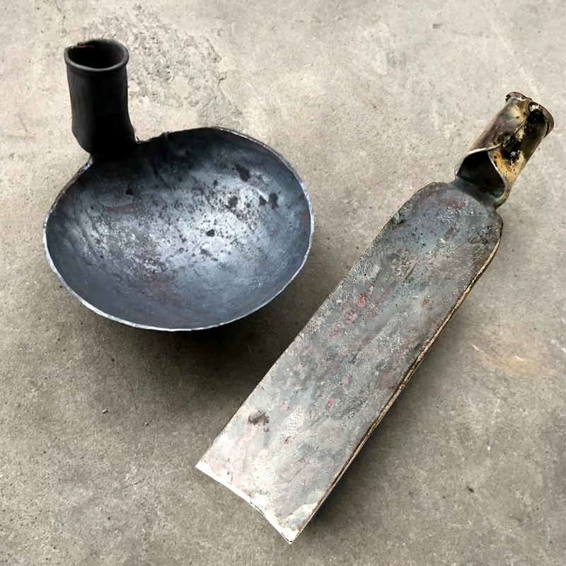 Factory direct sales iron spoon die-casting scoop mine spoon slag spoon digging pole earth borrower Luoyang hole shovel thickening digging spoon