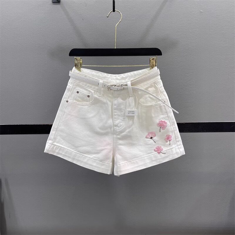 White Embroidered Floral Design Denim Shorts for Women, 2026 Summer High-Waisted Slimming Versatile A-Line Wide-Leg Shorts White Embroidered Floral Design Denim Shorts for Women, 2026 Summer High-Waisted Slimming Versatile A-Line Wide-Leg Shorts