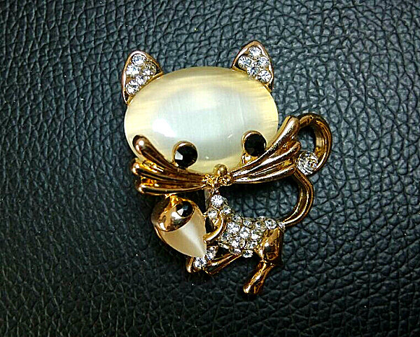 Broche femme en cristal artificiel - Ref 1183554 Image 29