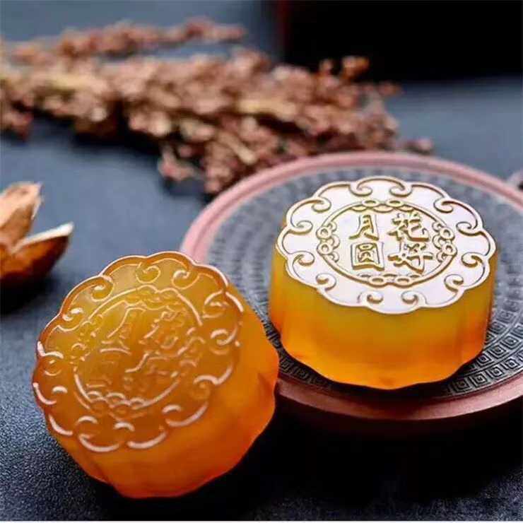 Agate jade moon cake Mid-Autumn Festival creative gift boxed chalcedony ornaments high-end group purchase gift jewelry