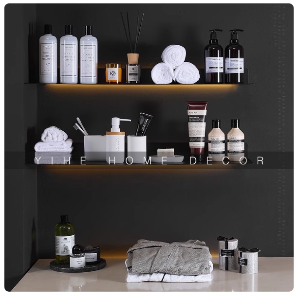 Light Luxury Bathroom Model Room Decor Set: Small Combination Storage Rack, Decorative Items, Aromatherapy Tray, Bathrobe, White Towel Props