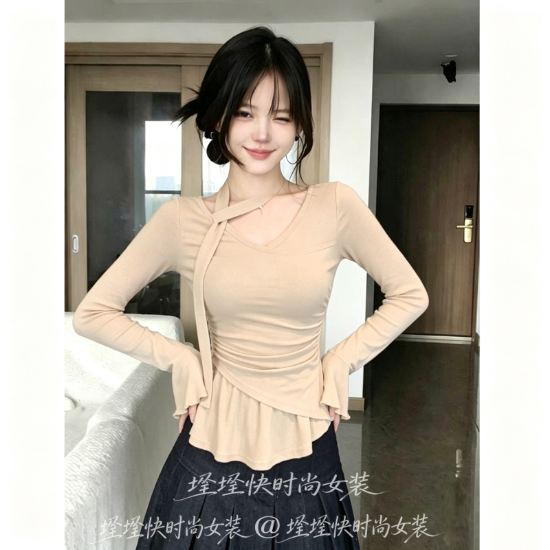 Casual Style Design V-Neck Waist-Cinching Pleated Ribbon Bell-Sleeve T-Shirt for Women, New Autumn Slim-Fit Fashion Top Casual Style Design V-Neck Waist-Cinching Pleated Ribbon Bell-Sleeve T-Shirt for Women, New Autumn Slim-Fit Fashion Top