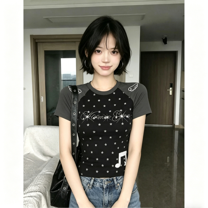 College Style Rhinestone-Embellished Short T-Shirt with Wings Print, 2026 Summer New Style, Regular Shoulder, Slim Fit, Versatile Top ins College Style Rhinestone-Embellished Short T-Shirt with Wings Print, 2026 Summer New Style, Regular Shoulder, Slim Fit, Versatile Top ins