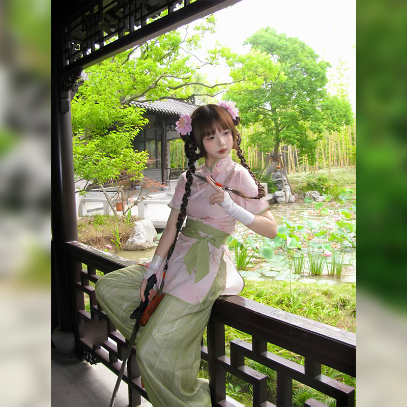 Qingyage Original New Chinese Style Cosplay Chinese Girl Stand Collar Slim Fit Elegant Slimming Retro Short Cheongsam Lantern Pants