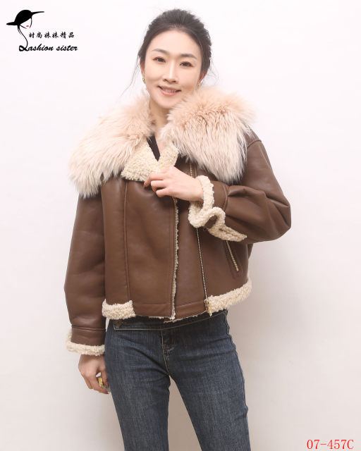 Fashion Sister Boutique 2024 Fashionable Autumn and Winter New Women's Fur One-collar Short Jacket 07-457C