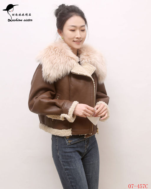 Fashion Sister Boutique 2024 Fashionable Autumn and Winter New Women's Fur One-collar Short Jacket 07-457C